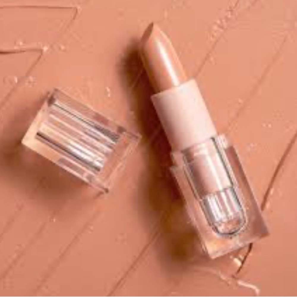 KKW Beauty Nude 1.5 Cream Lipstick 💄